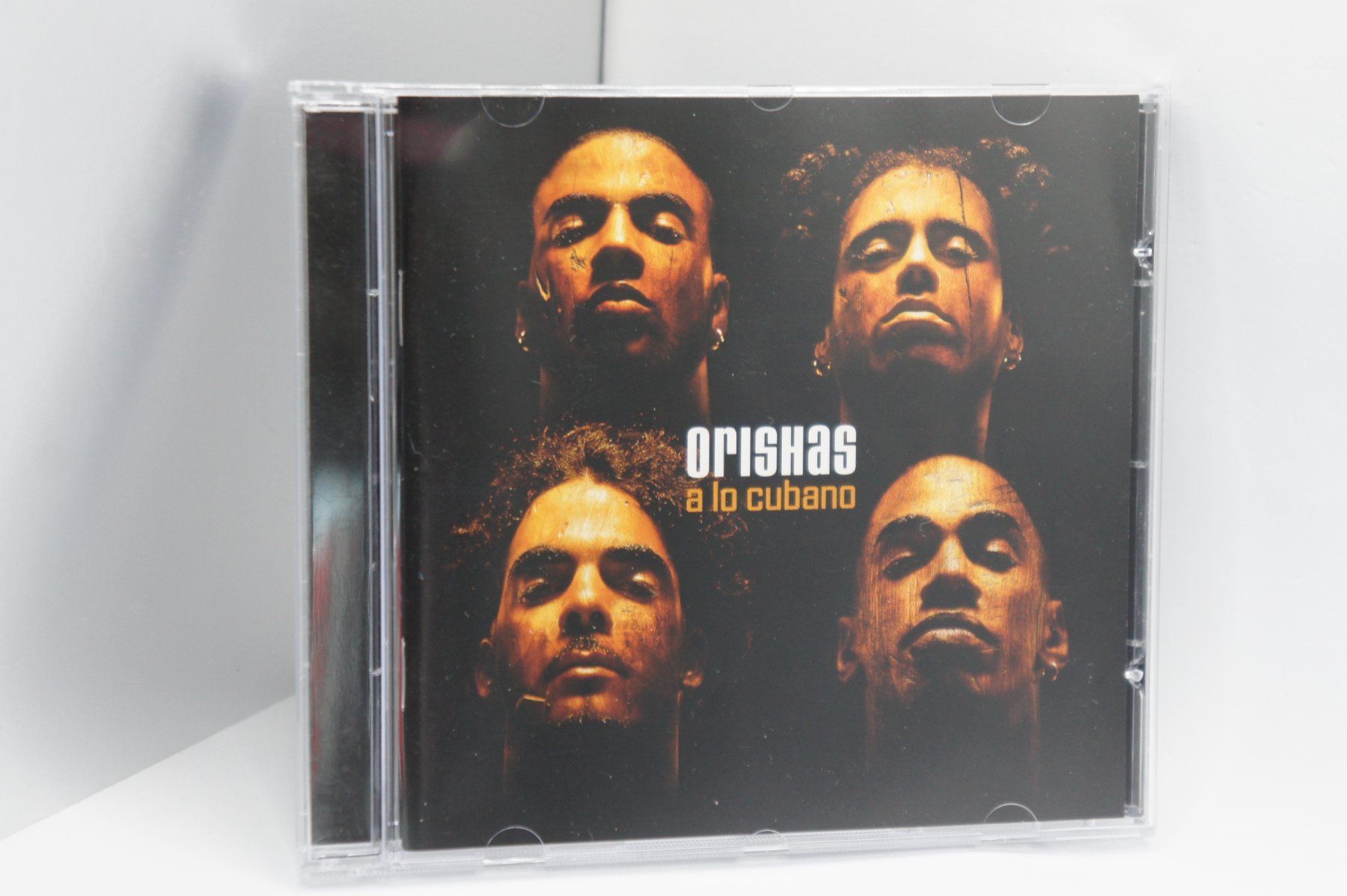 CDs: CD Orishas - A Lo Cubano – Gebraucht aus Ernetschwil von luisvonerni