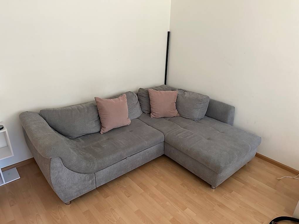 Sofas: Ecksofa mit Schlaffunktion AGIRA (250/190) – Gebraucht aus Basel von C803