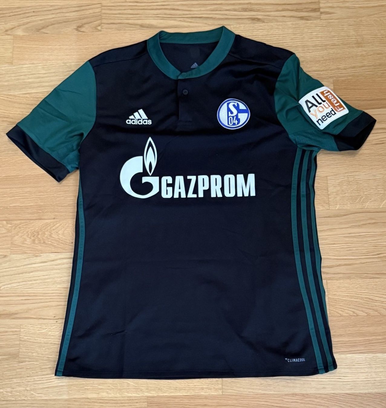 Canottiere & Pantaloni: FC Schalke 04 Trikot – Usato da Bülach venduto da Murmy