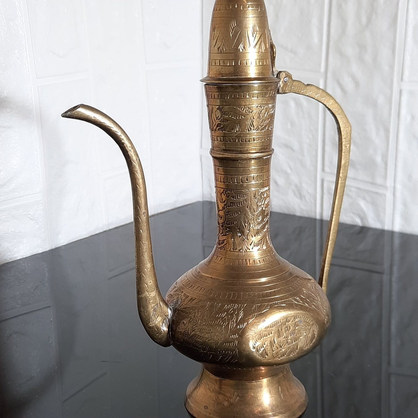 Teiere: Teekanne mit detailreichem Design – Usato da Unterägeri venduto da Altgoldschmuck 1