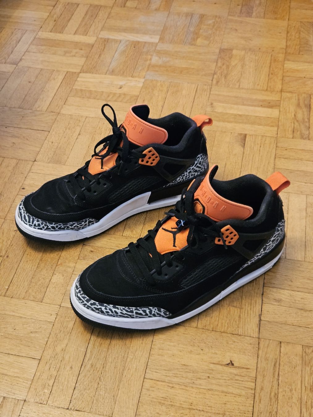 Jordan Chaussures hommes: Nike Air Jordan Spizike Low 43 – D'occasion à Vevey par Photech 2