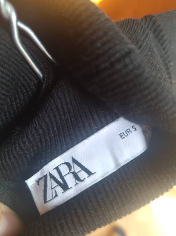 T-Shirts: Zara Knit- & Roll- T-Shirt – Gebraucht aus Ochlenberg von Pbw_ardrobe 1
