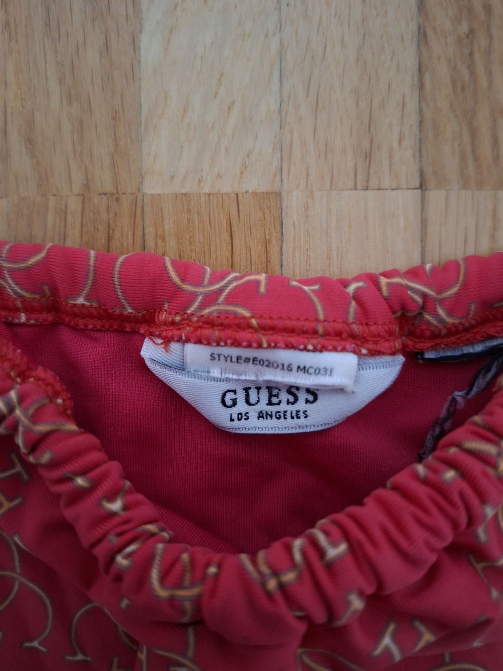 Guess Maillots de bain & Bikinis: Bikini Guess rot – D'occasion à Wallisellen par rahelr90 2