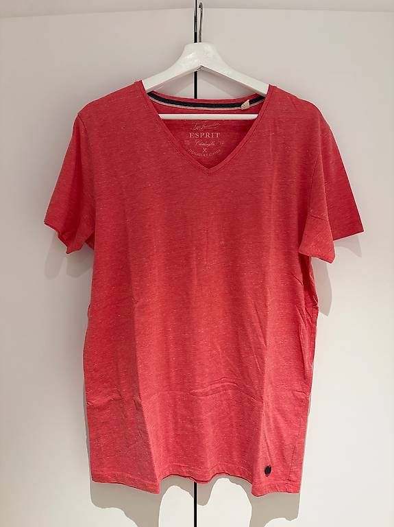 T-shirt: T-Shirt hellrot Esprit L – Usato da Felsberg venduto da Riggel