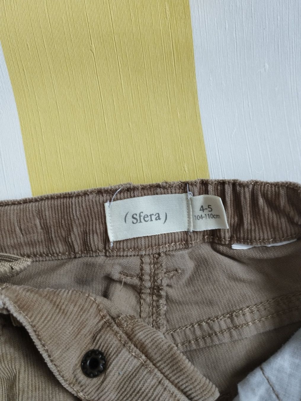 Pantaloni: Hosen größe 4 - 5 Jahre – Usato da Widen venduto da isa_zz9b 1