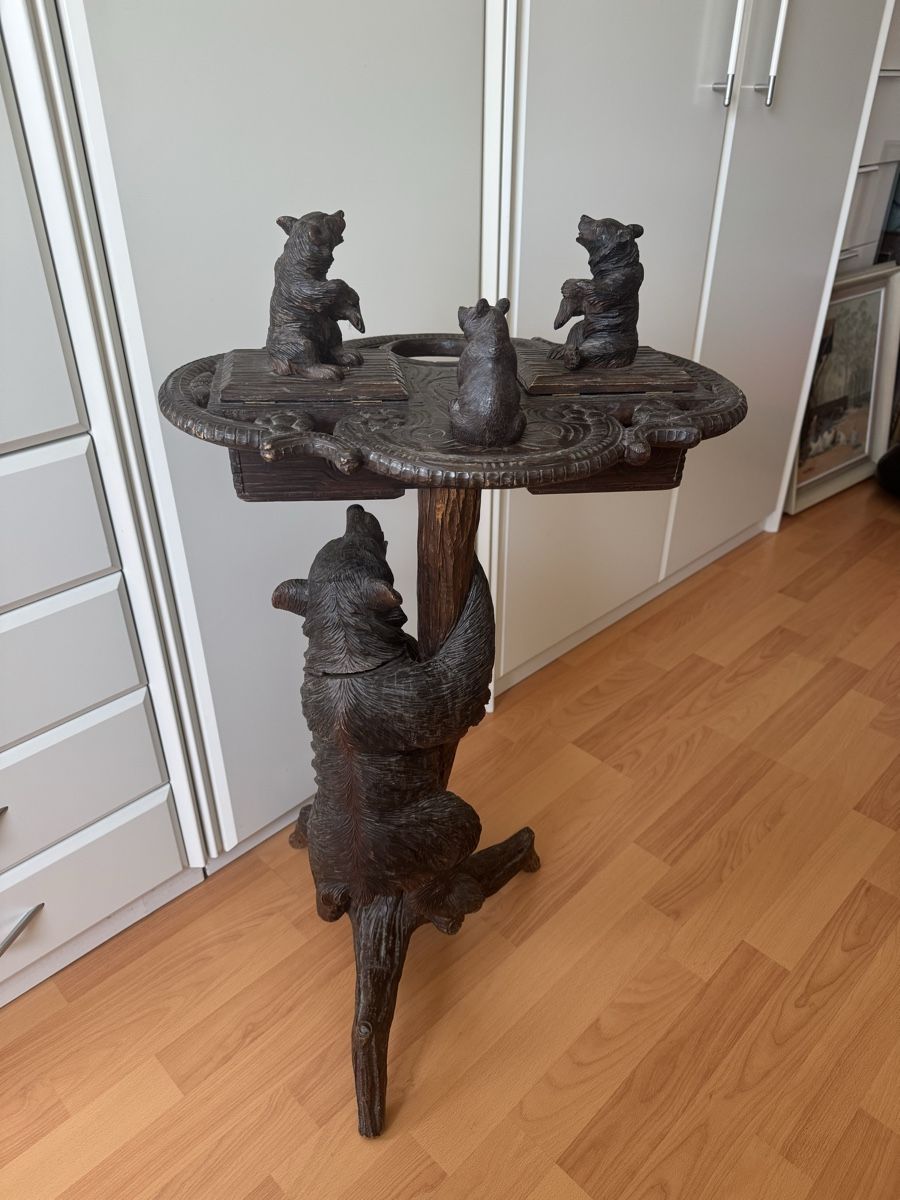 Sculture & Statue: Brienzer bär tisch mit silber pokal – Usato da Rheinfelden venduto da Duras 2