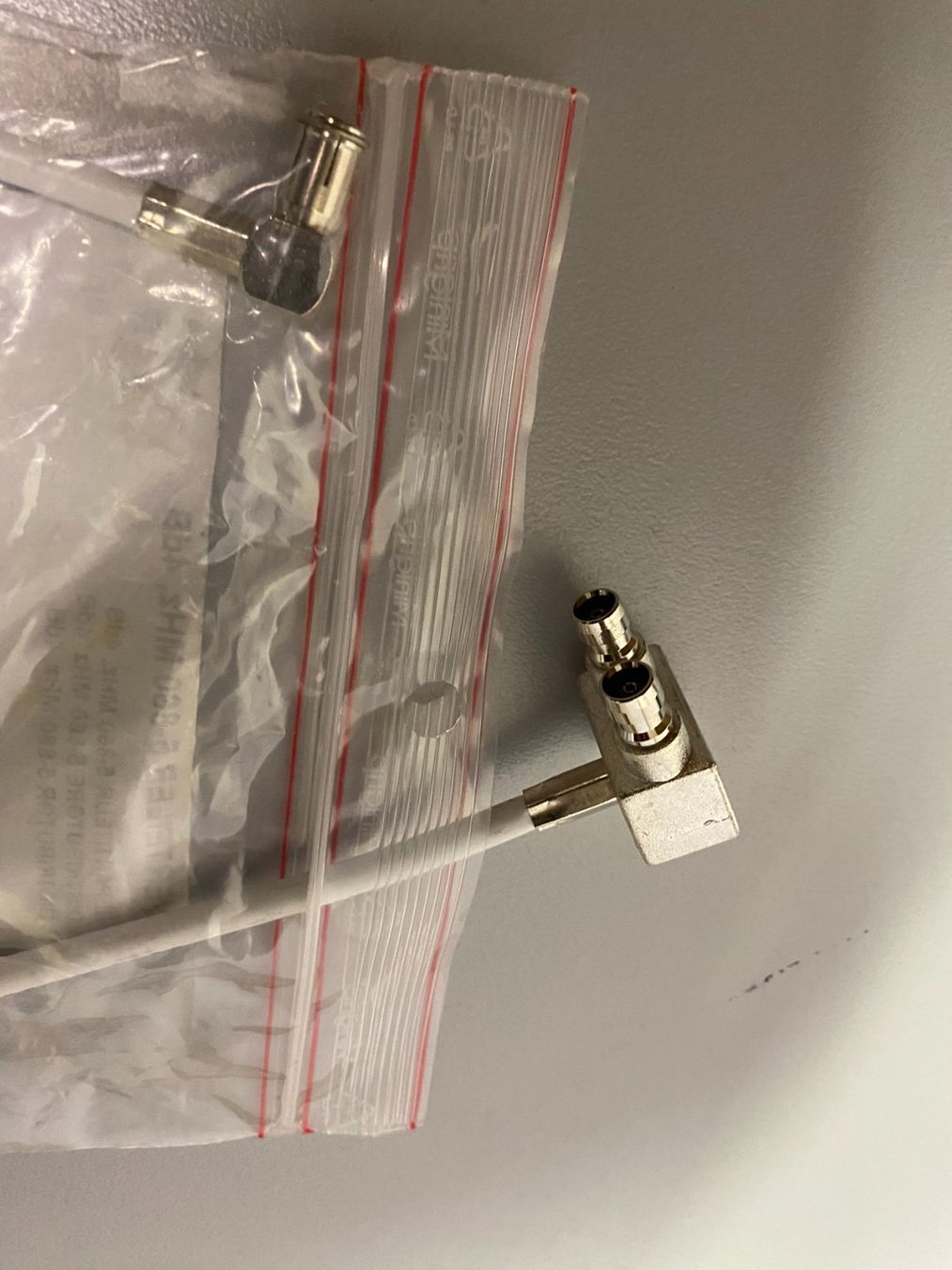 Radiocomunicazione: UPC Verteiler 5-860 MHz, 4 dB – Nuovo e nell'imballaggio originale da Hochdorf venduto da av-electronics 2