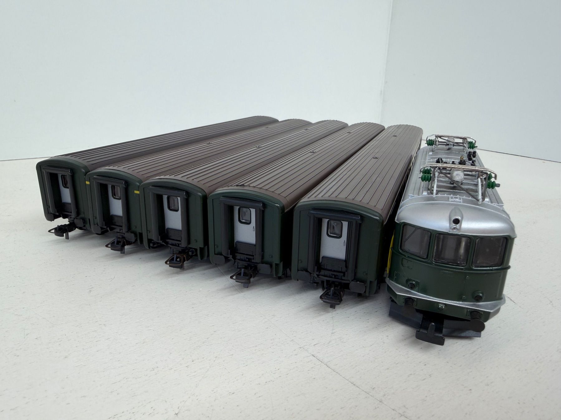 Modellini di ferrovie: SBB EW 2 Personenzug Hag/Roco – Usato da Büsserach venduto da ModellbahnDepot 3