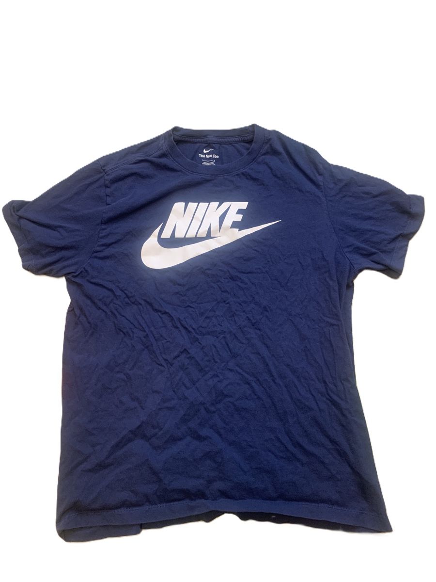 Nike T-shirt: Nike T-Shirt, Size L – Usato da Münchenstein venduto da Alpinevintage