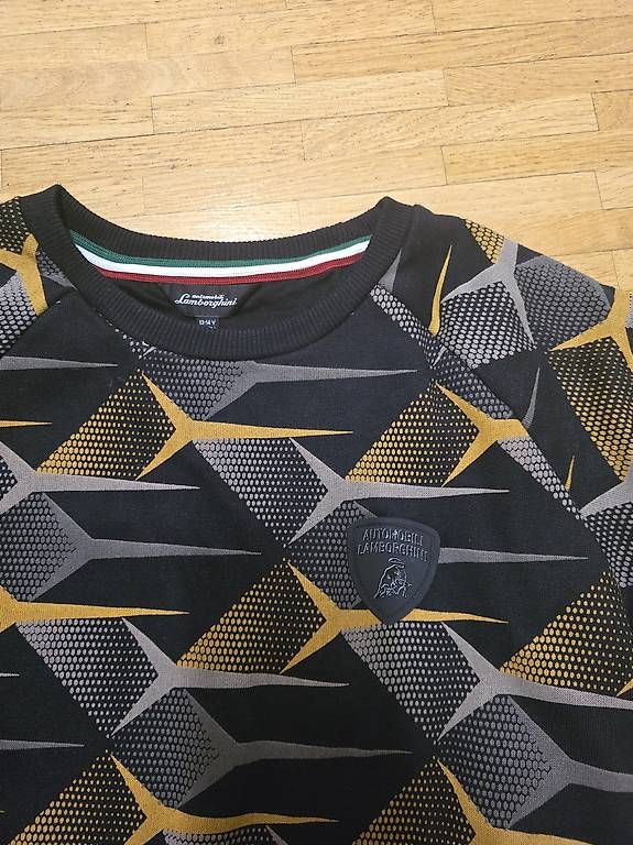 Pulls & Sweat-shirts: Pullover Lamborghini  – D'occasion à Herisau par and_zky9