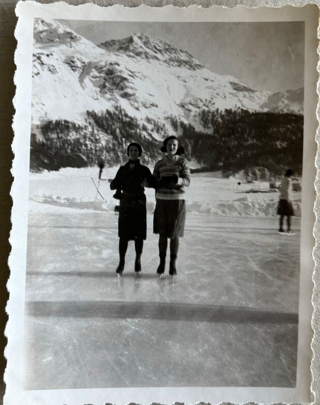 Cartoline postali: Privatfoto, Unikat 1929 - Celerina, Eislauf – Usato da Frauenfeld venduto da Merk52