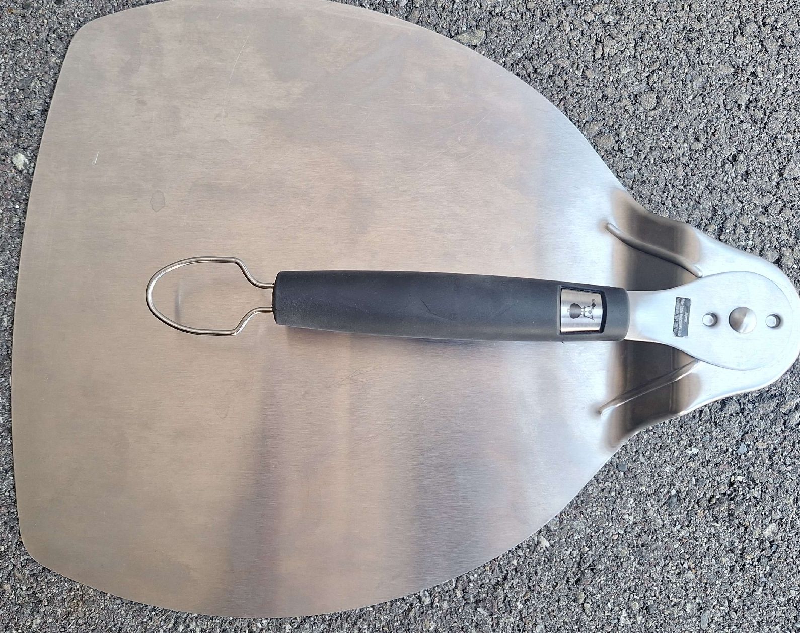 Cuisines complètes: Pelle à pizza Weber – D'occasion à Saxon par micand1932