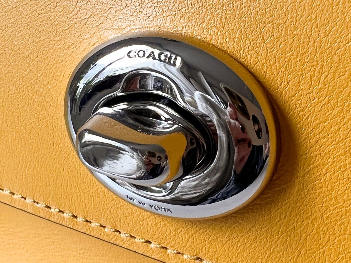 Furla Borse da donna: Wunderschöne gelbe Furla Tasche! – Usato da Fischbach LU venduto da Dear.Luki 5