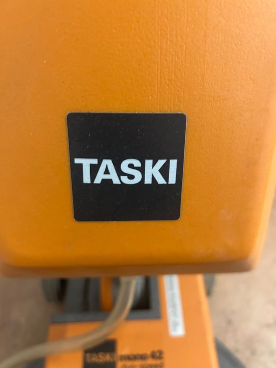 Taski Mono 42 Bodenputzmaschine fast ungebraucht (Gebraucht) in Zürich ...