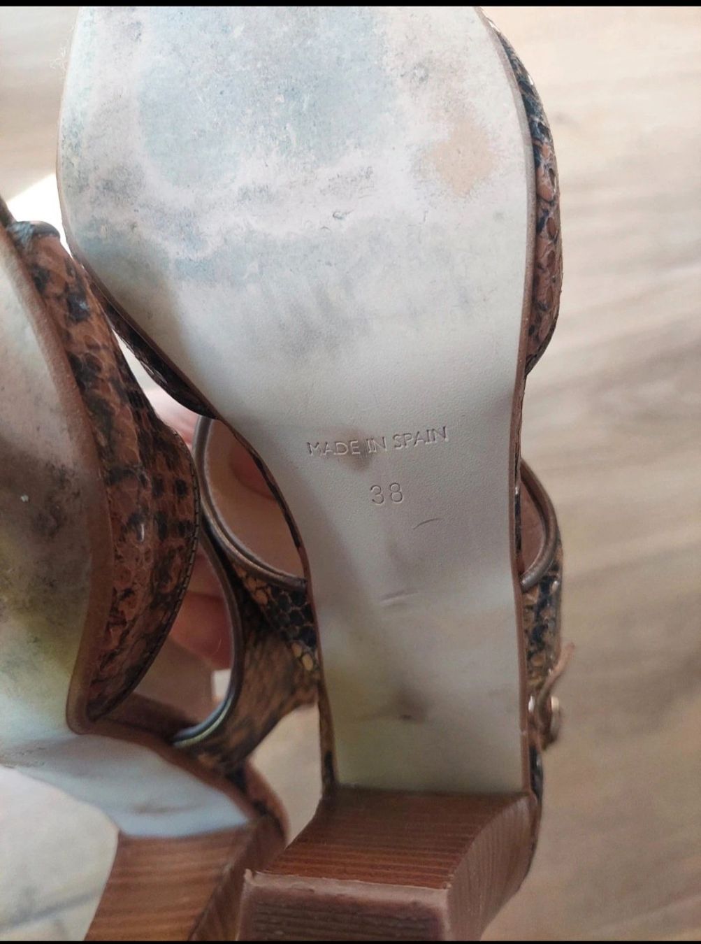 Scarpe da donna: Bocage Sandales cuir effet python originales T 38 – Usato da Genève venduto da a_t_g5kq 6