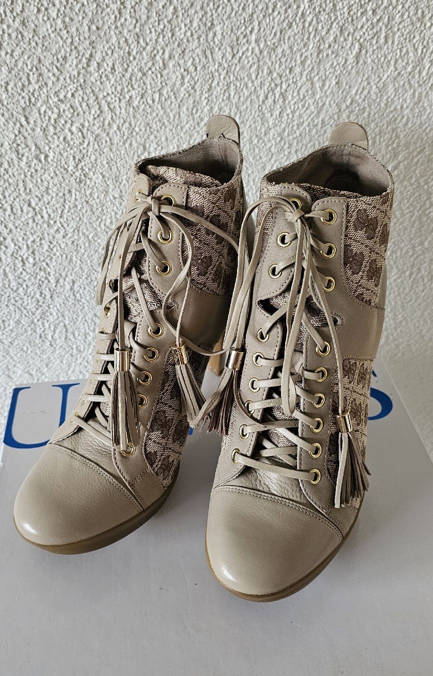 Guess Scarpe da donna: Guess Stiefelette gr 40 – Nuovo (secondo la descrizione) da Jona venduto da Smurnaya 1