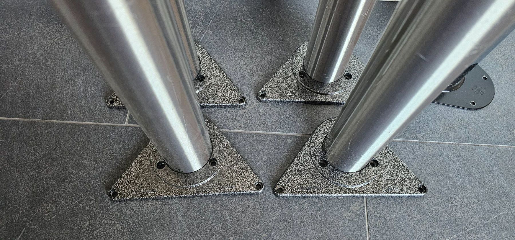 Autre mobilier: Tisch Beine 5 Stück – D'occasion à Rüti / ZH par Diver40 2