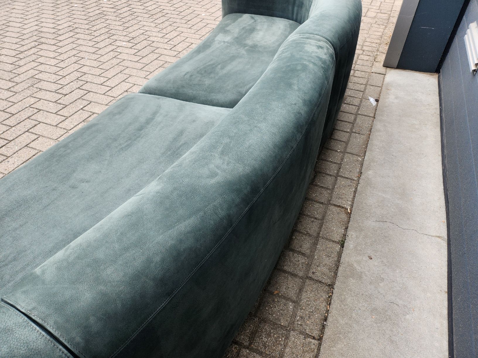 Baxter Divani: Baxter - Clara sofa by Christophe Delcourt  – Usato da Gelderland venduto da HermsenDesign 7