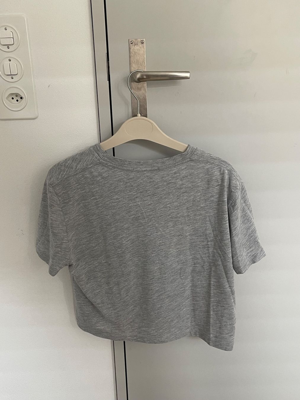 Brandy Melville T-shirt: Brandy Melville T-Shirt – Usato da Zürich venduto da lms_kt79 1