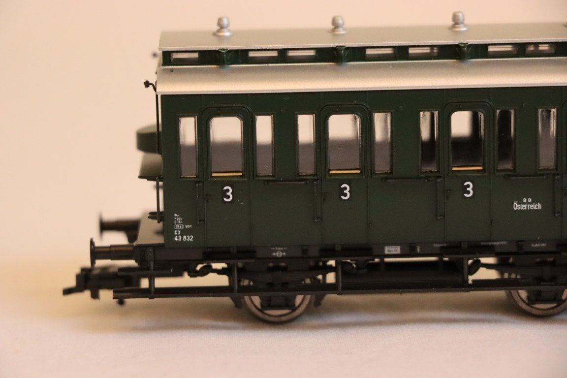Fleischmann Modelleisenbahnen: Fleischmann Personenwagen(5589-90) – Neu (gemäss Beschreibung) aus Bäriswil BE von WWYN-Liquidationen 3