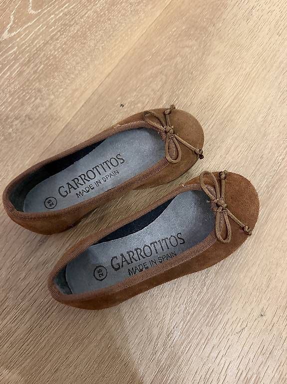 Scarpe per ragazze: Kinder Ballerina Schuhe, Grösse 25 – Usato da Bäch SZ venduto da Blansz