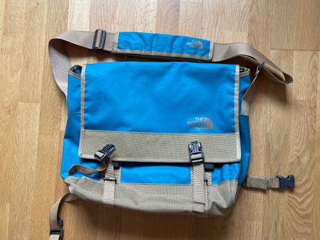 The North Face Umhängetasche, Top Zustand, hellblau-beige