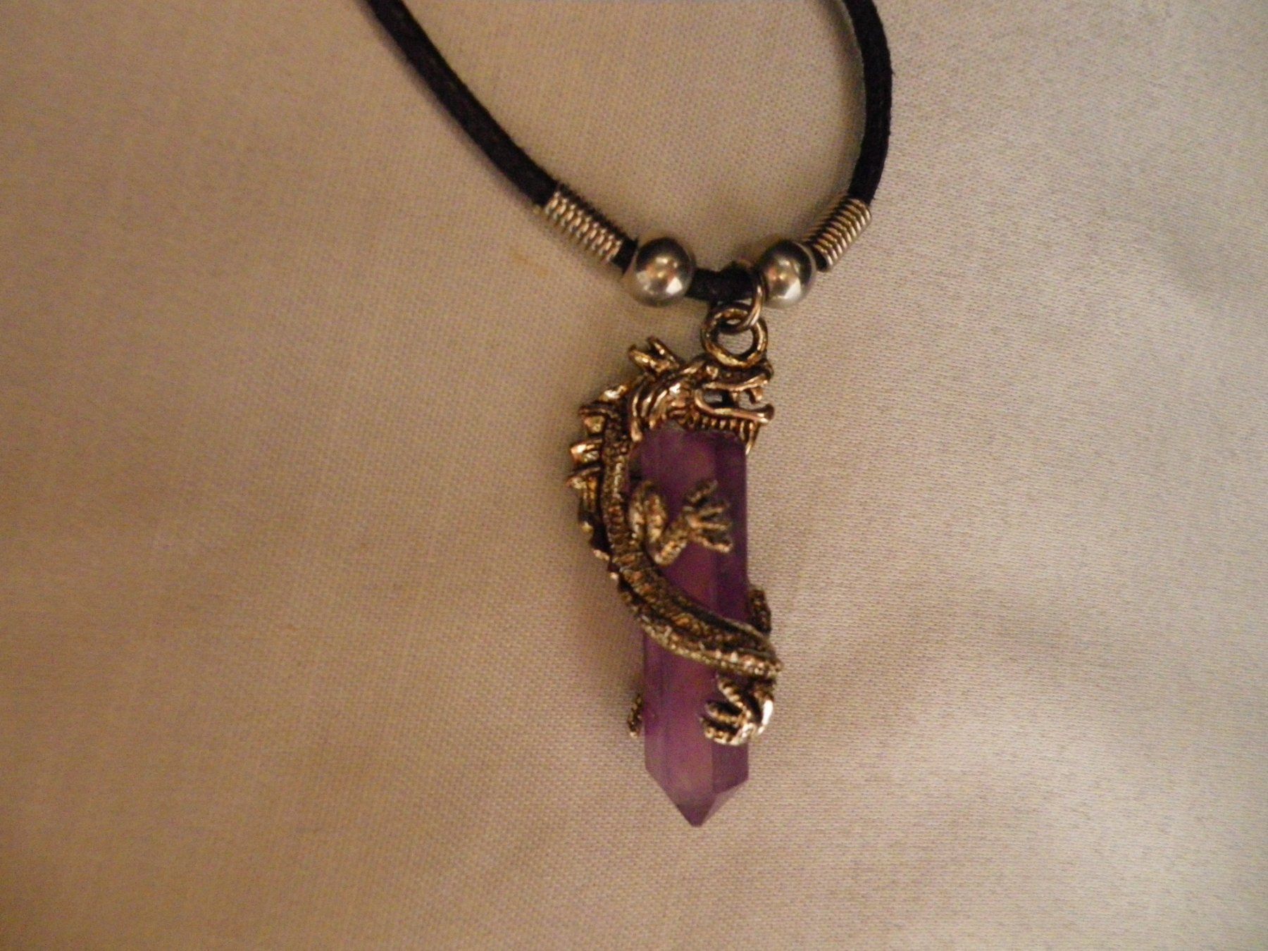 Ketten: Drachenkette mit Amethyst – Gebraucht aus Reinach BL von Annodomini
