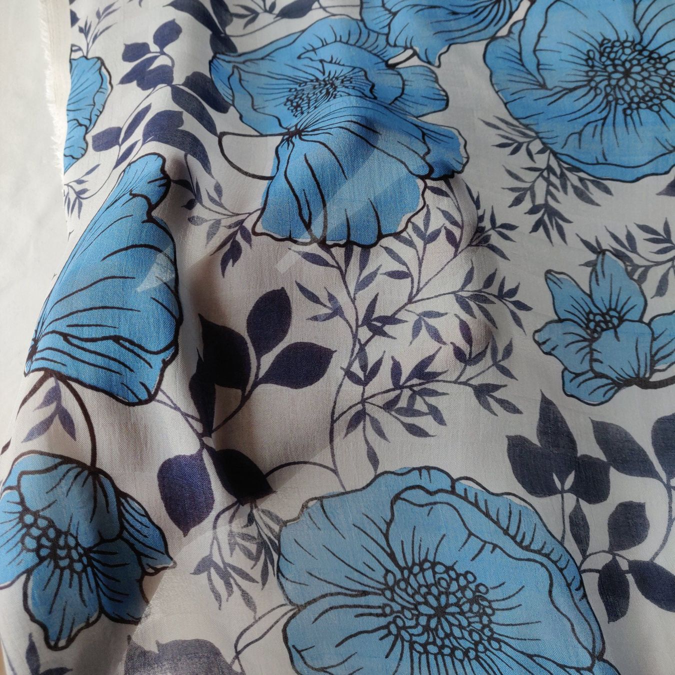 Tessuti: Seide Batist 70% Baumwolle 30% 1.60x1.40m Blauer Mohn – Nuovo (secondo la descrizione) da Lufingen venduto da Voyager7 8