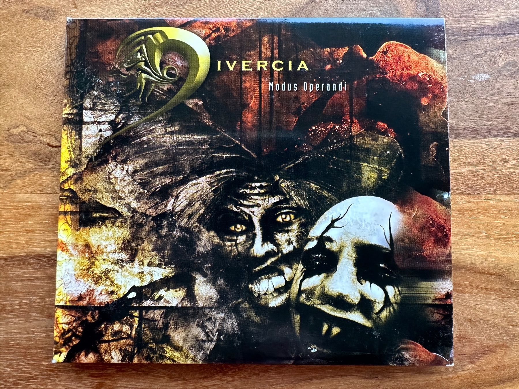 CD: Divercia - Modus Operandi (CD Death Metal) – Usato da Horgen venduto da flyingpenguin2000