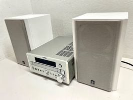 Yamaha Natural Sound Compact Disc Receiver CRX-E320