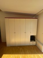 Grosser Schrank + zusätzliches Bücherregal – guter Zustand