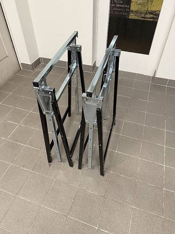 Banchi da lavoro: 2 Teleskop Arbeitsböcke – Usato da Zürich venduto da Beachcruiser83 1