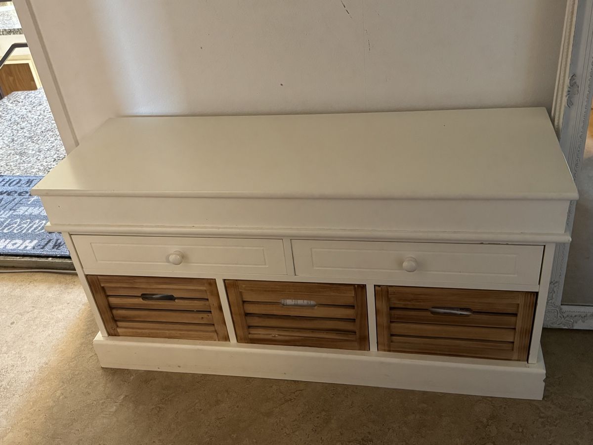 Bänke: JYSK Sitzbank – Gebraucht aus Winterthur von diy_h7t8