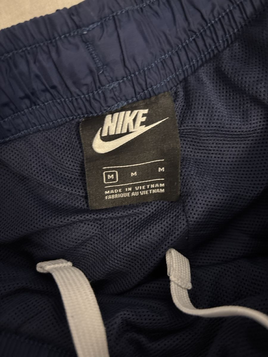 Nike Hosen: Blaue Trainerhose Nike Grösse M – Gebraucht aus Münchenstein von FlavioDe 3