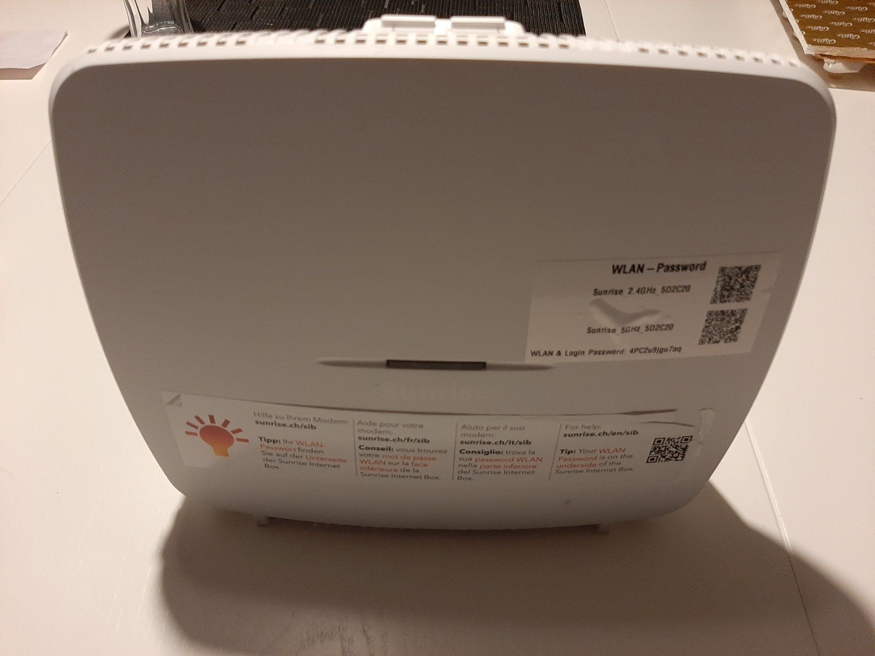 Modem & Router: Modem Router von Sunrise – Usato da Cham venduto da Paniniworld