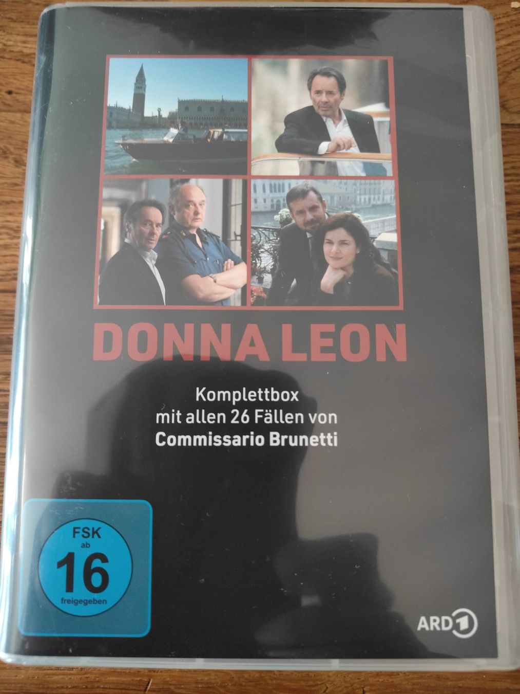 Tous les DVDs: Donna Leon Komplettbox mit 26 Faellen neu – D'occasion à Einsiedeln par sch_2wgv