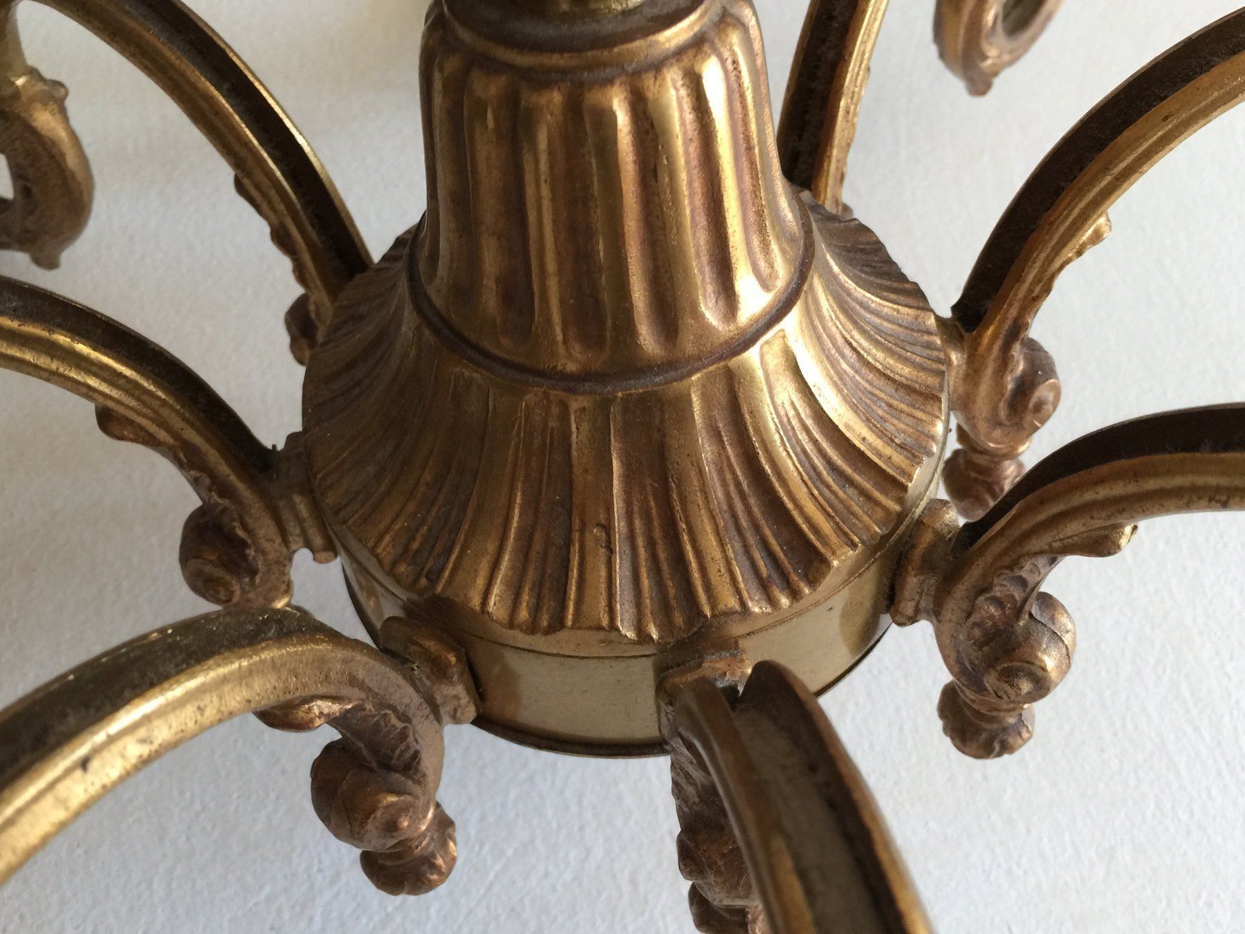 Lampadari & plafoniere: Lustre en bronze 8 branches – Usato da Cossonay-ville venduto da Super-Price-Quality 3