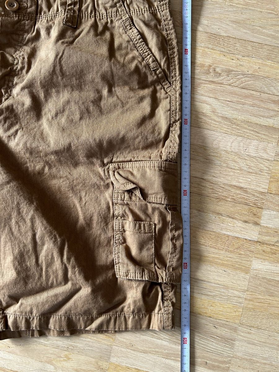 Pantaloni: Short Cargo Homme taille 38 – Usato da Nyon venduto da Iamher 2