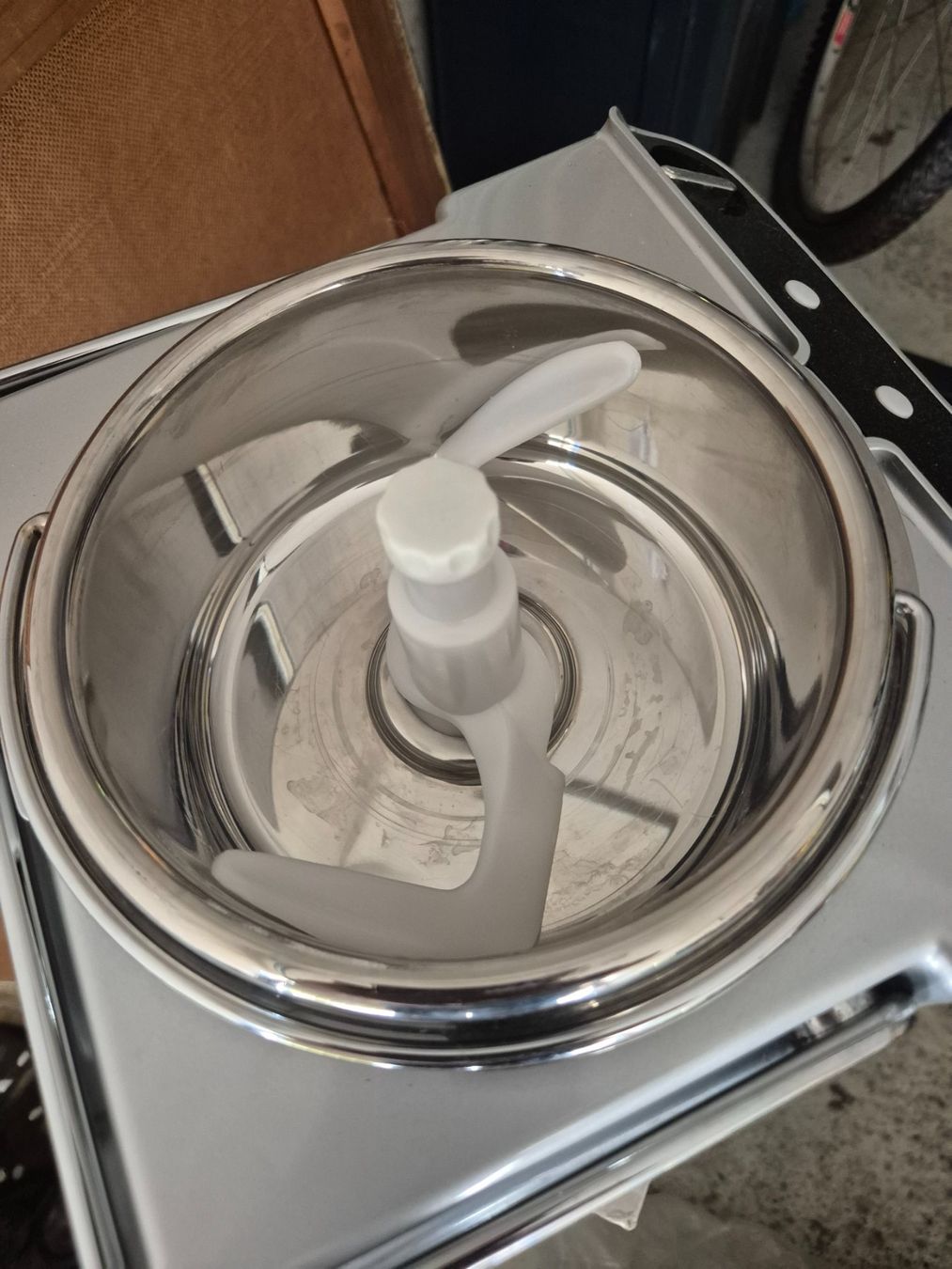 Magimix Elettrodomestici da cucina: Machine à glace Magimix Turbine à Glace Compacte. Parfait... – Usato da Essertes venduto da onezoneplay 3