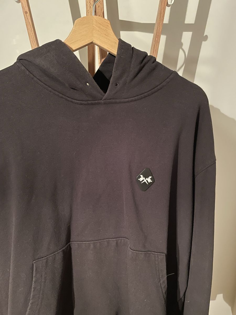 Maglioni & Felpe: Schwarzer Kapuzenpullover, Gr. XL, neuwertig – Usato da Arbon venduto da andizue 1