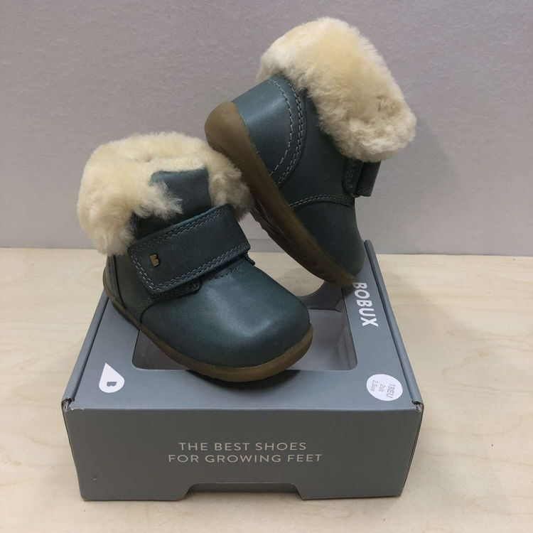 Bobux Step Up Desert Arctic Lamb Shearling + Merino Fleece Lining Boot U2013 Premiers Pas U2013 Une Chaussure En Cuir De Semelle Souple, Boysenberry, 19 EU