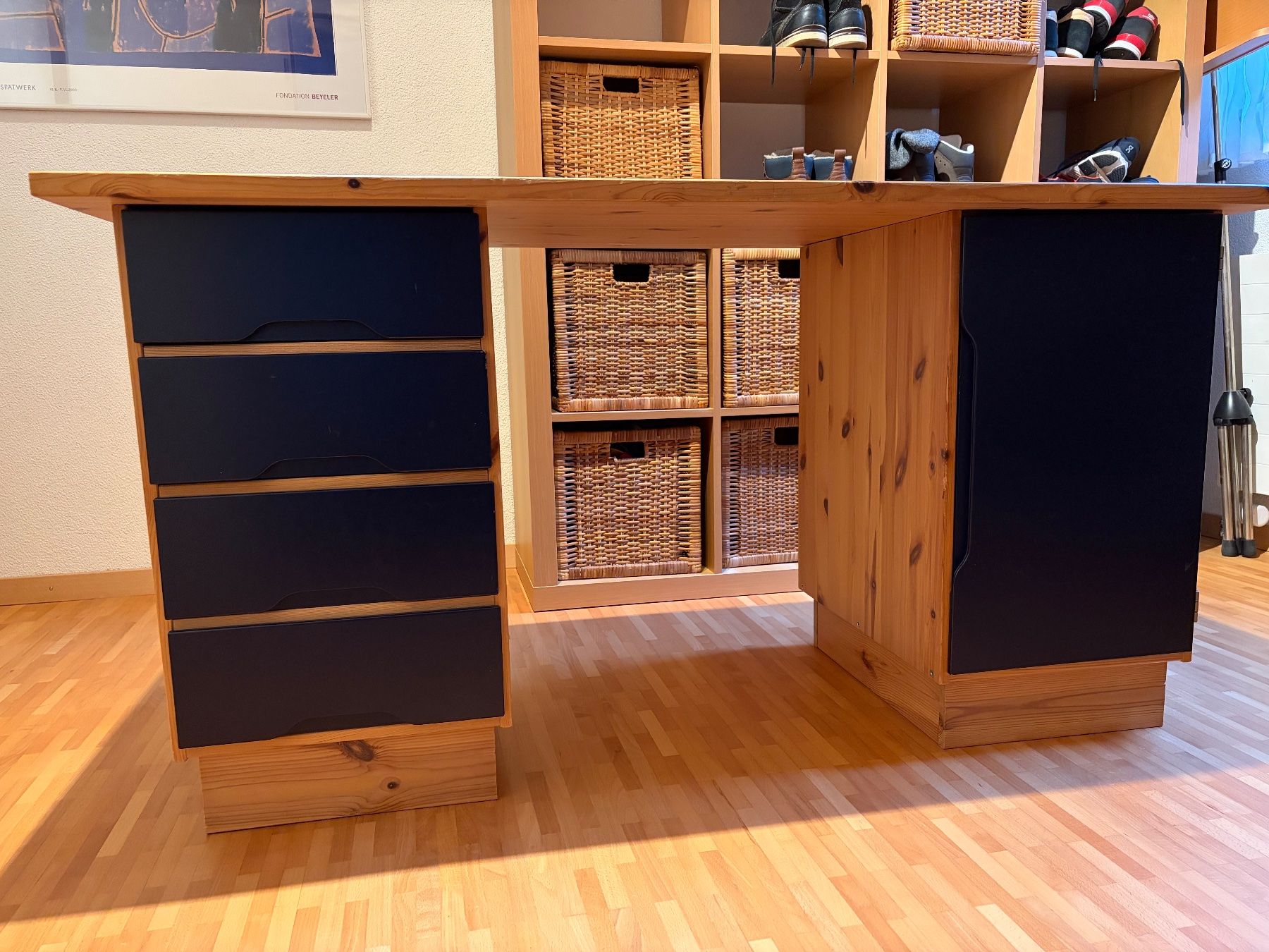 Ikea Schreibtische: IKEA-Schreibtisch – Gebraucht aus Liestal von Paddington64