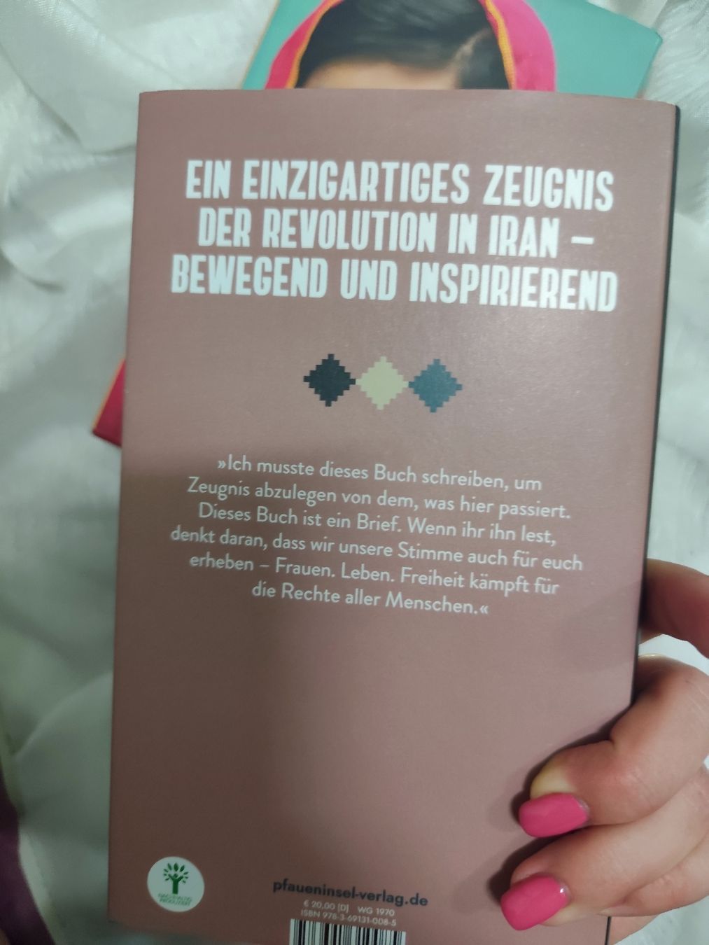 Libri: Ich bin Malala & Nila Auf den Strassen Teherans – Usato da Mägenwil venduto da VintageGirly 7