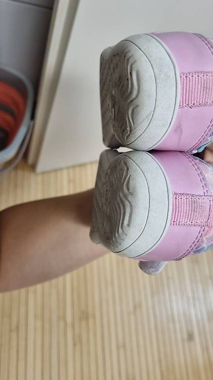 Scarpe per ragazze: Barfussschuhe gr 24 pink – Usato da Münchenstein venduto da vik_6btb 1