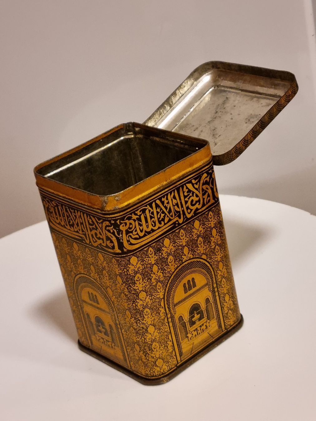 Barattoli: Antike Blechdose MERKUR Kaffee orientalisch – Usato da Scharnachtal venduto da devin03 1