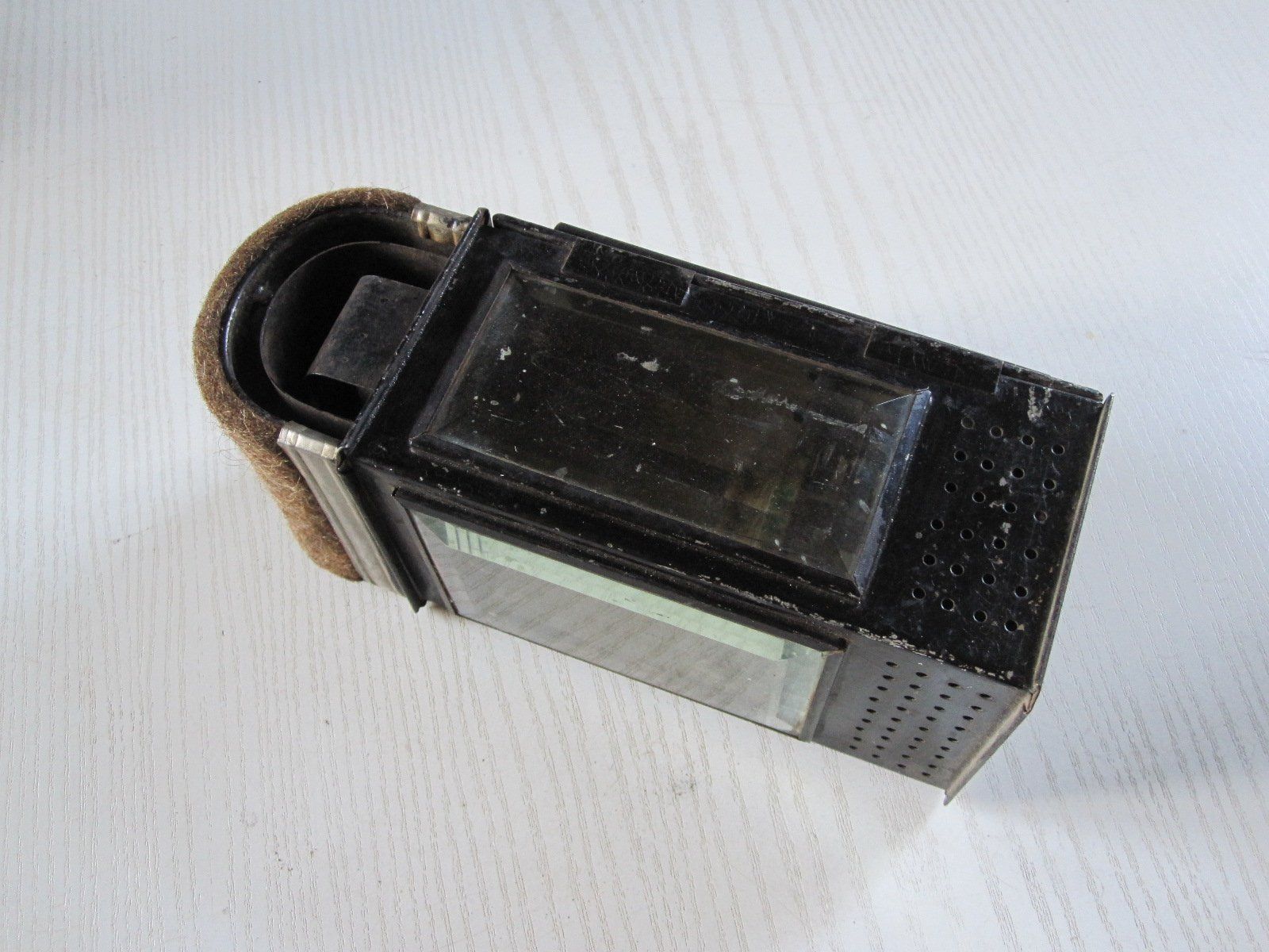 Armée suisse Lampes anciennes: Armeelaterne schwarz – D'occasion à Worb par Santosdumont 2