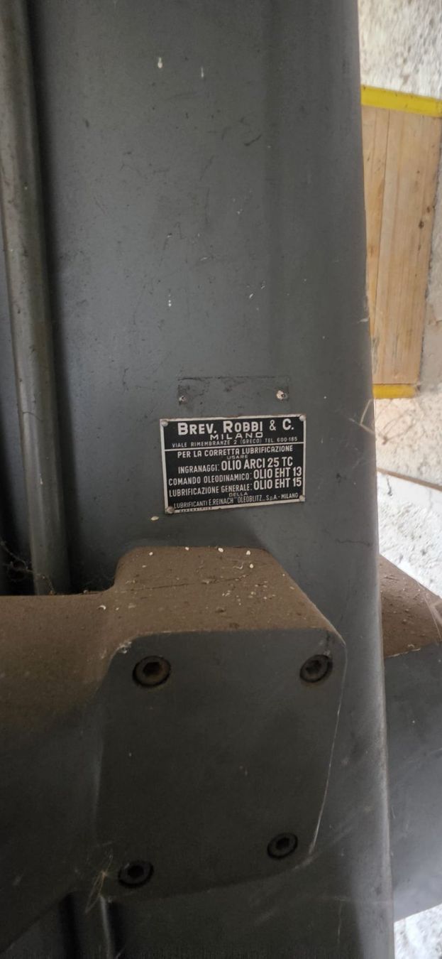 Toutes les machines: Fresa per rettifica – D'occasion à Monte Carasso par aar_ph67 7