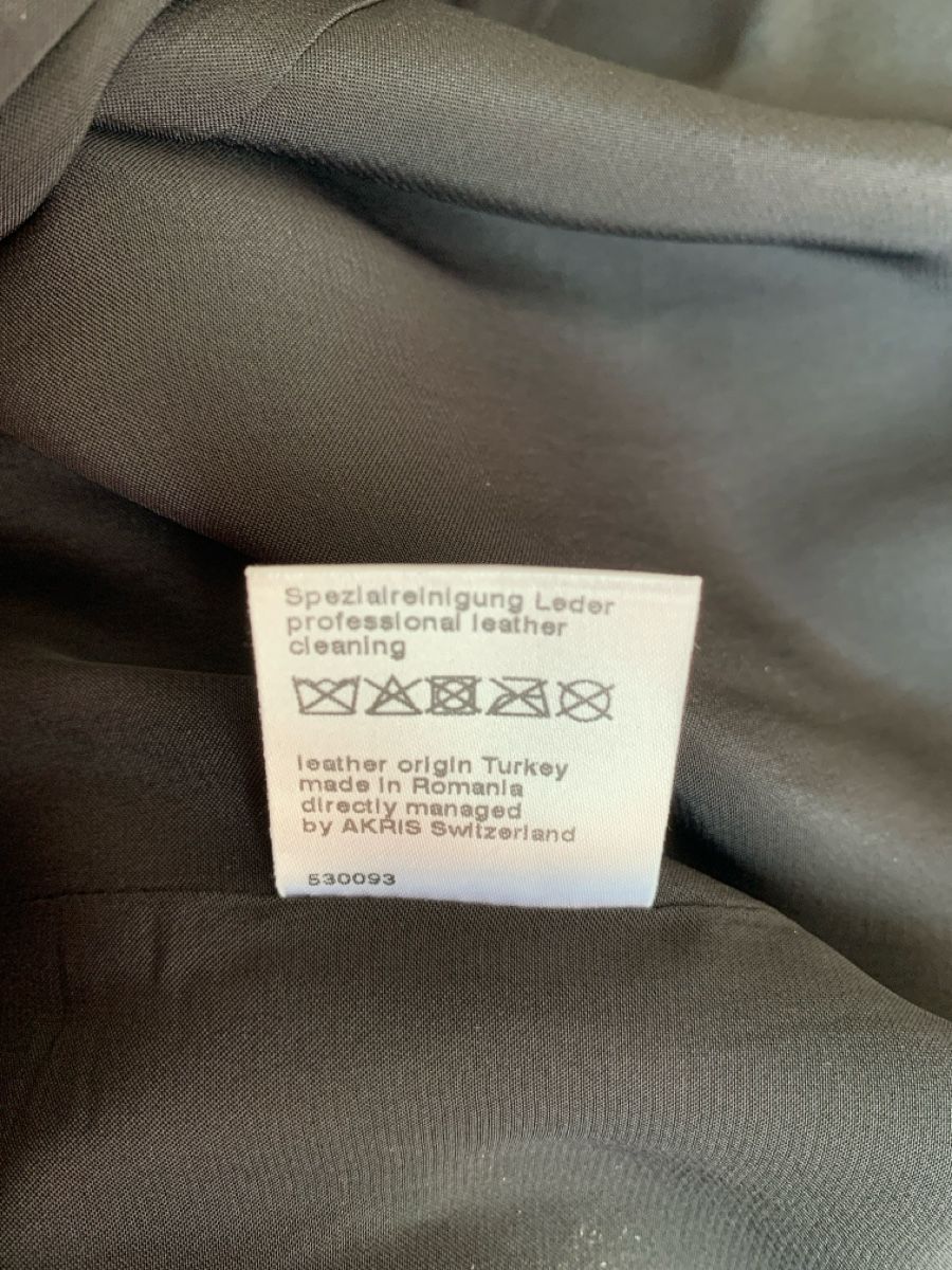 Akris Vestiti: AKRIS: Herrlich swingendes, schwarzes Lederkleid, Gr. 36 – Usato da Luzern venduto da designluzern 8