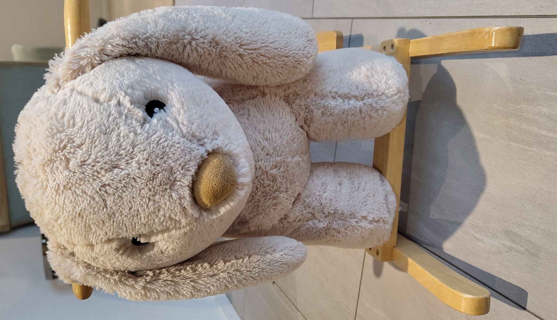Jouets: Lapin à bascule beige – D'occasion à St-Aubin-Sauges par pafpif 1