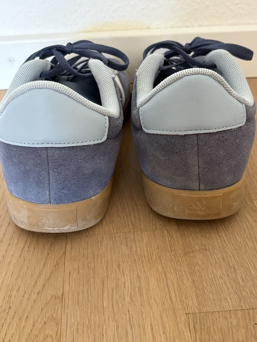 Adidas Damenschuhe: Adidas Schuhe  – Gebraucht aus Küttigen von Lexan 2